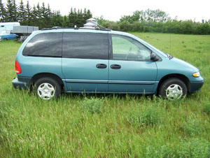 1998 Blue Dodge Caravan